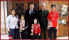 SATRANÇ USTALARINDAN ZİYARET